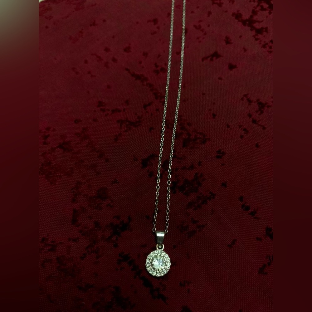 Silver jewel necklace